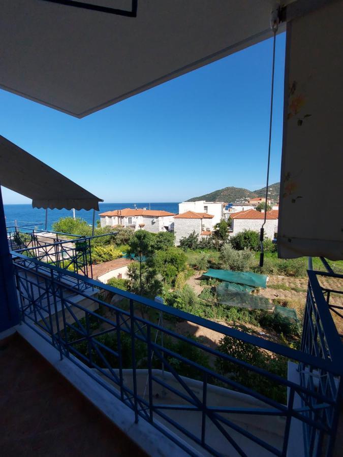 Matina Apartments Tyros Pokoj fotografie