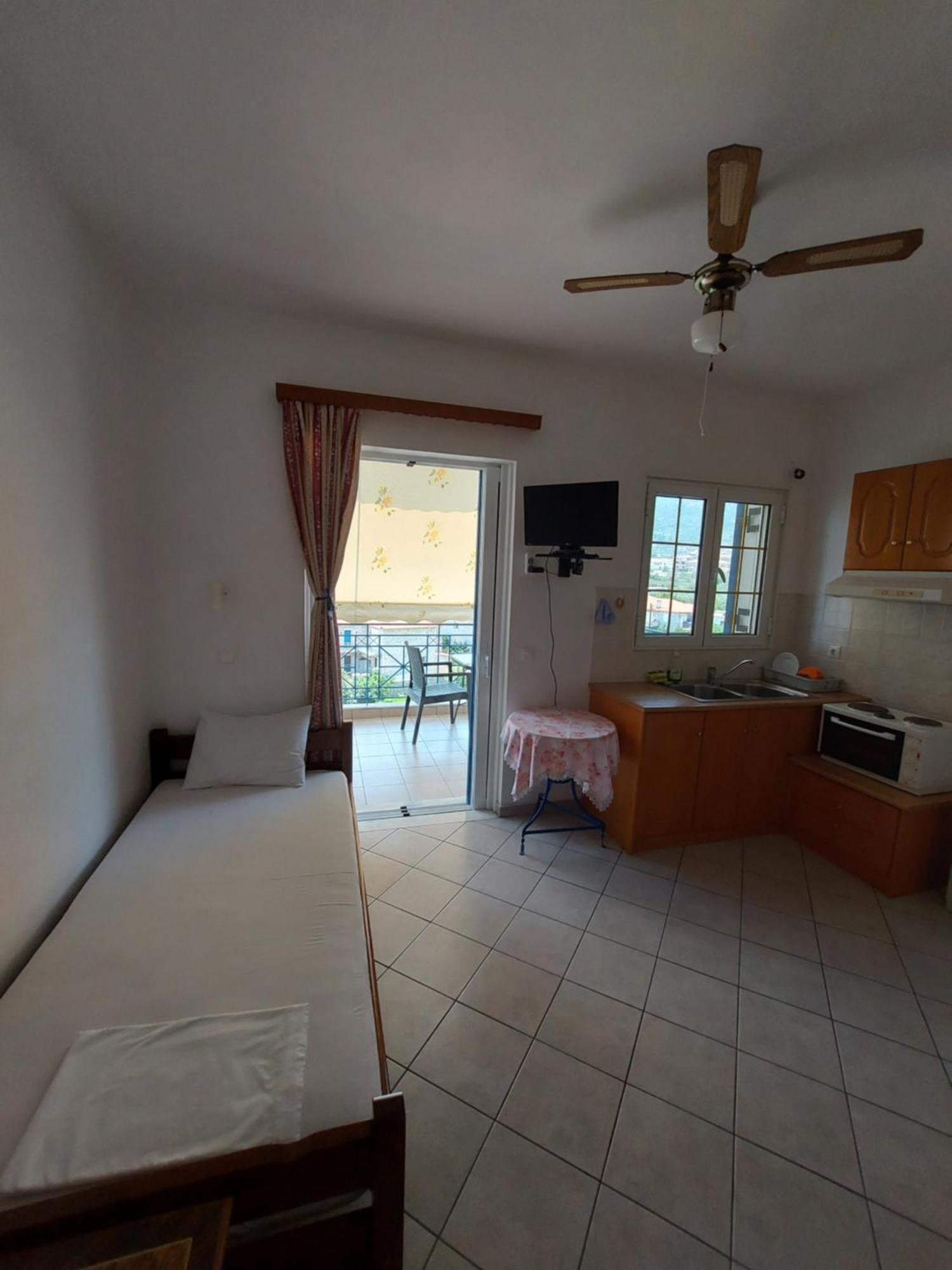 Matina Apartments Tyros Pokoj fotografie